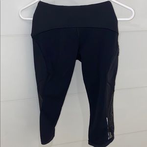 lululemon size 4 cropped leggings